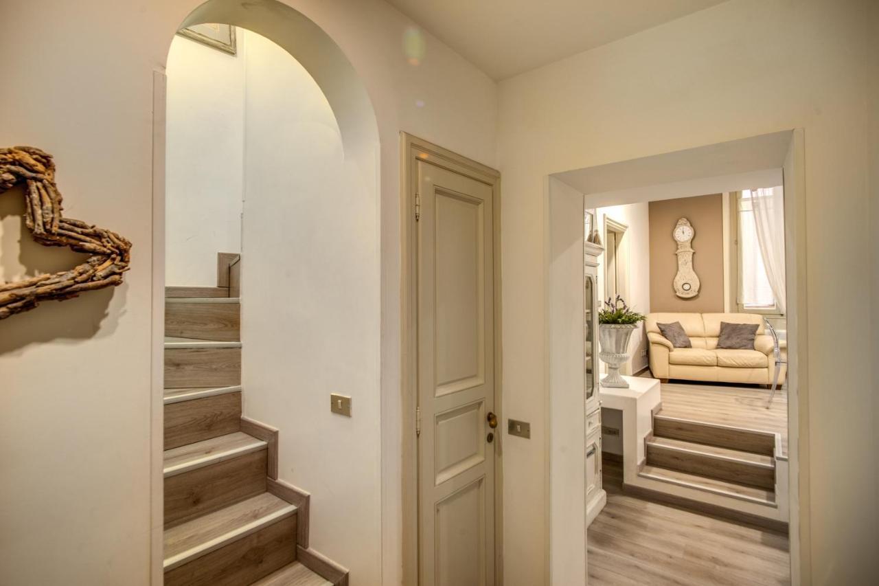 Trevi Miracle Suite Рим Екстериор снимка