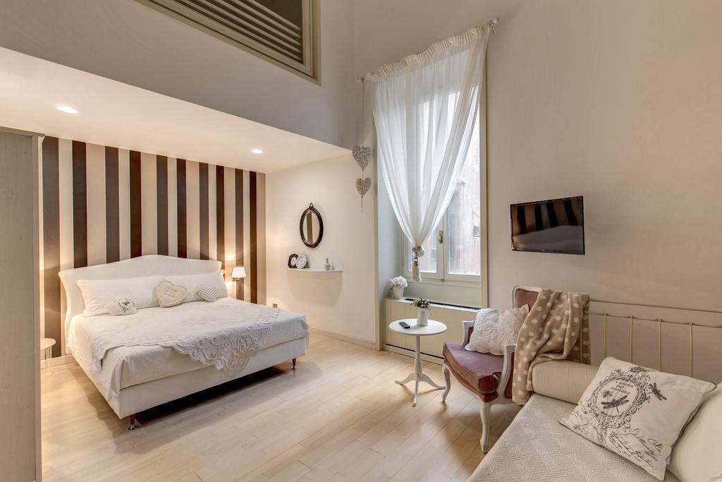 Trevi Miracle Suite Рим Стая снимка