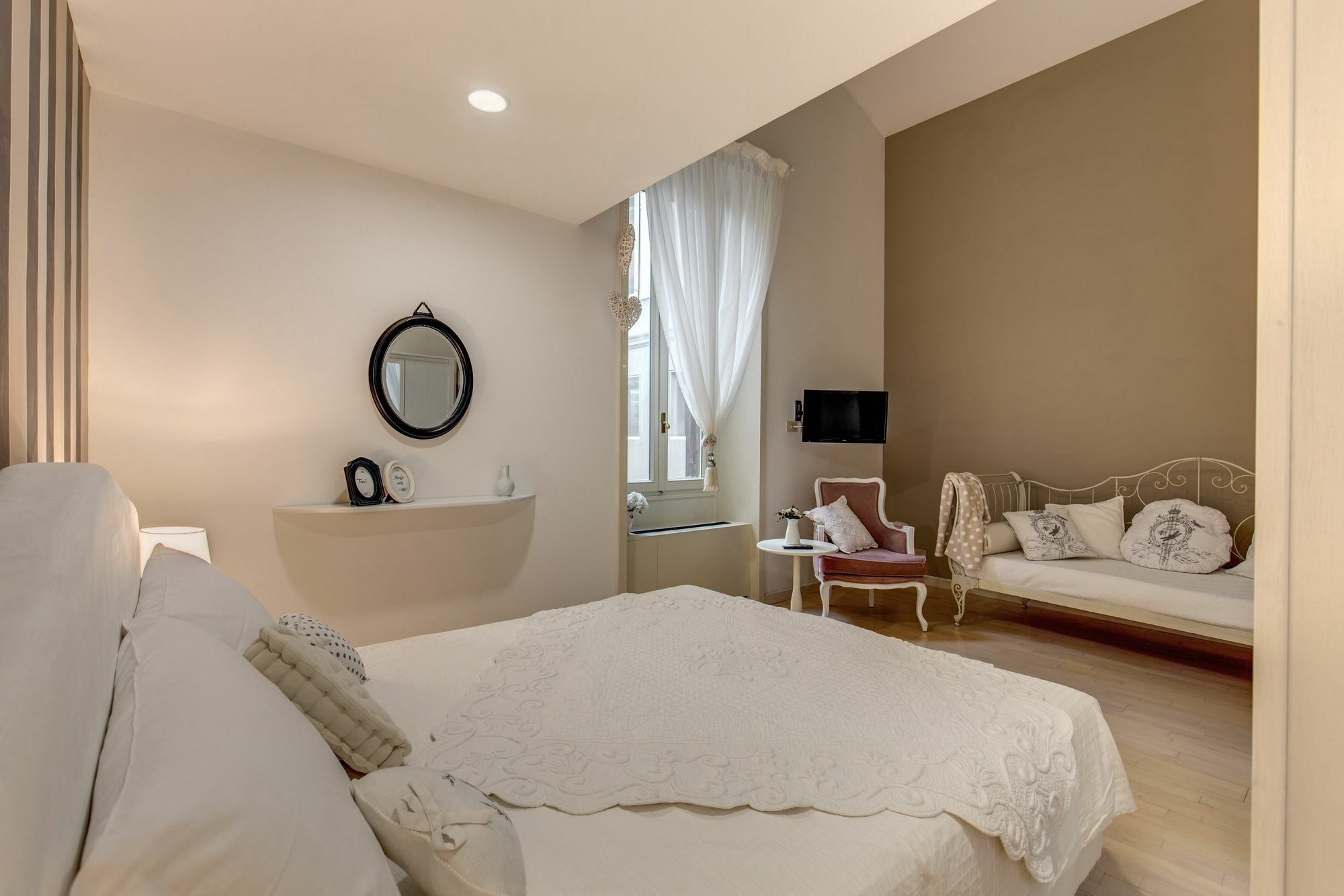 Trevi Miracle Suite Рим Екстериор снимка